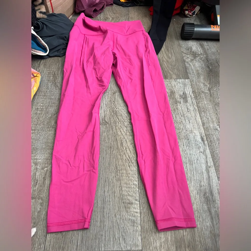 Athleta  transcend stash tight size M - Image 3