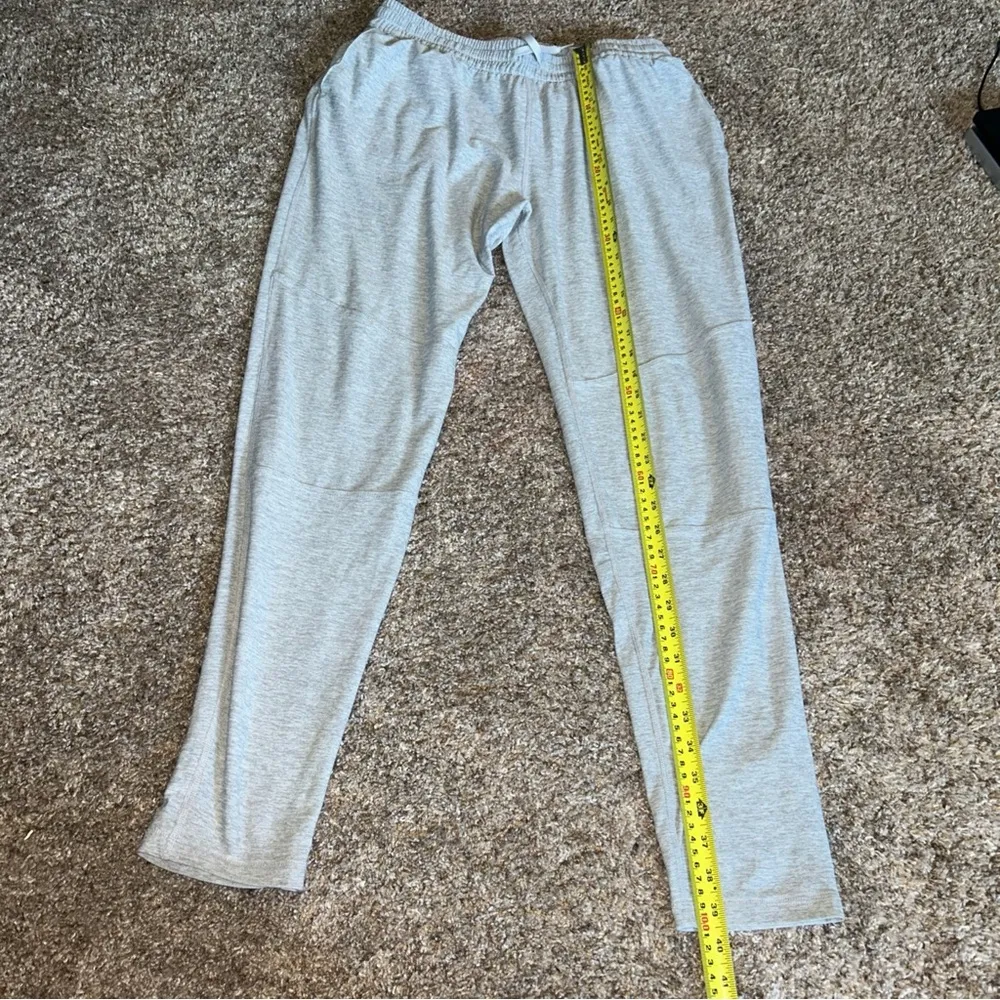 Outdoor Voices Women’s Grey Pullon Sweatpants Sz Large - Image 4