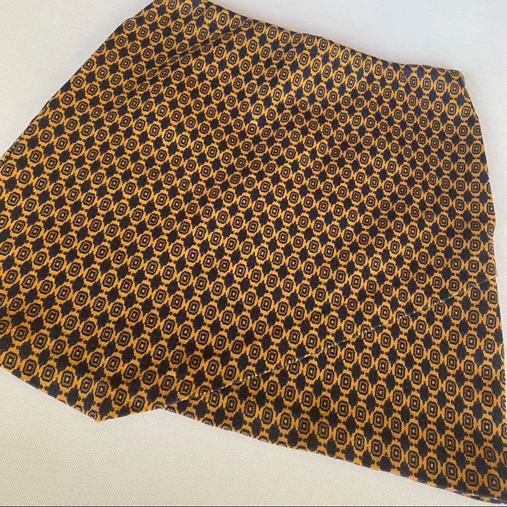 Cabi Standout Kensington Ponte Knit Skirt 3403 - Image 3