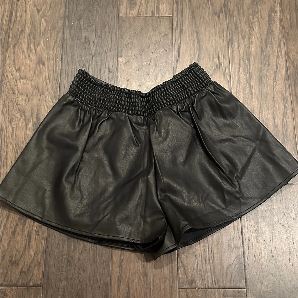 We The Free NWT  Black mini skort Sz M - Image 3
