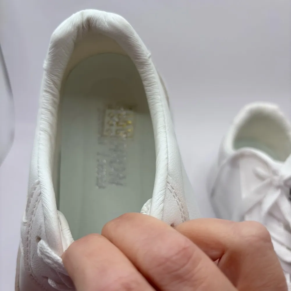 Women's White Athletic Shoes ME Yamaite fashion Size 8 - Image 7