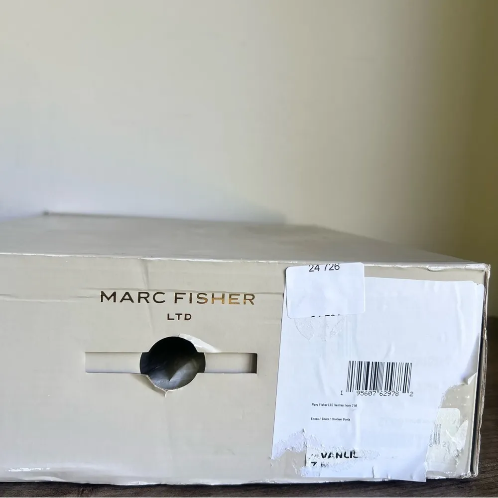 Marc Fisher LTD Vanlisa Ivory Women's Combat Boot Size 7 SKU#24726 - Image 2