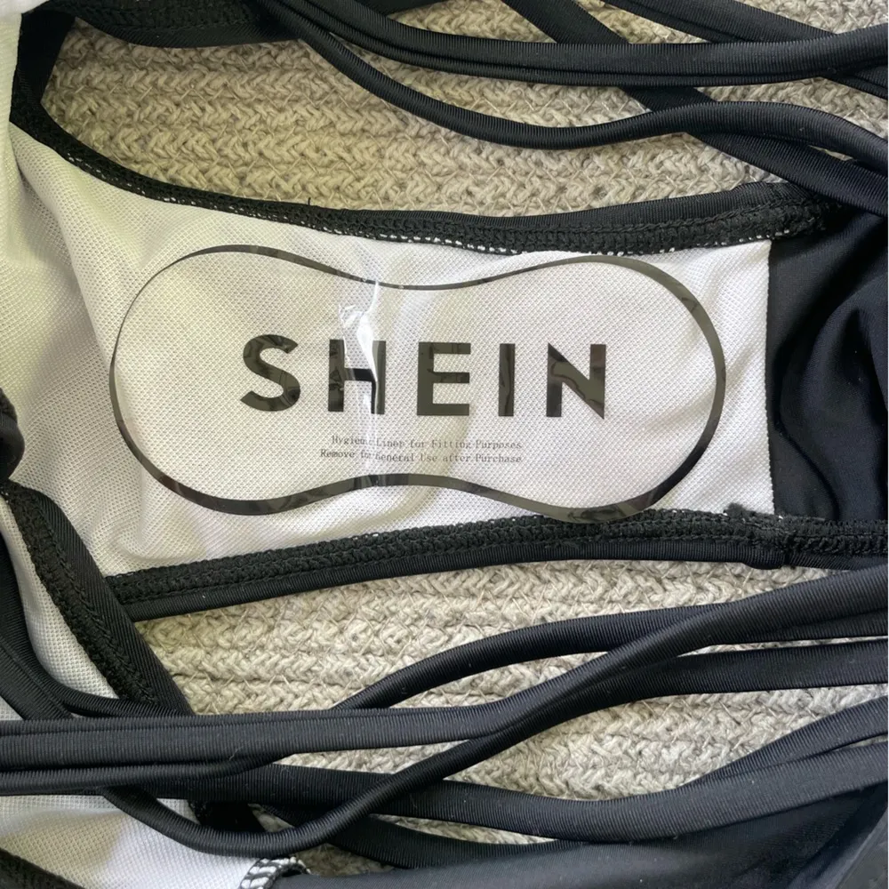 SHEIN Black Strap Back Padded Push Up One Piece Swimsuit Size Small NWT - Image 6