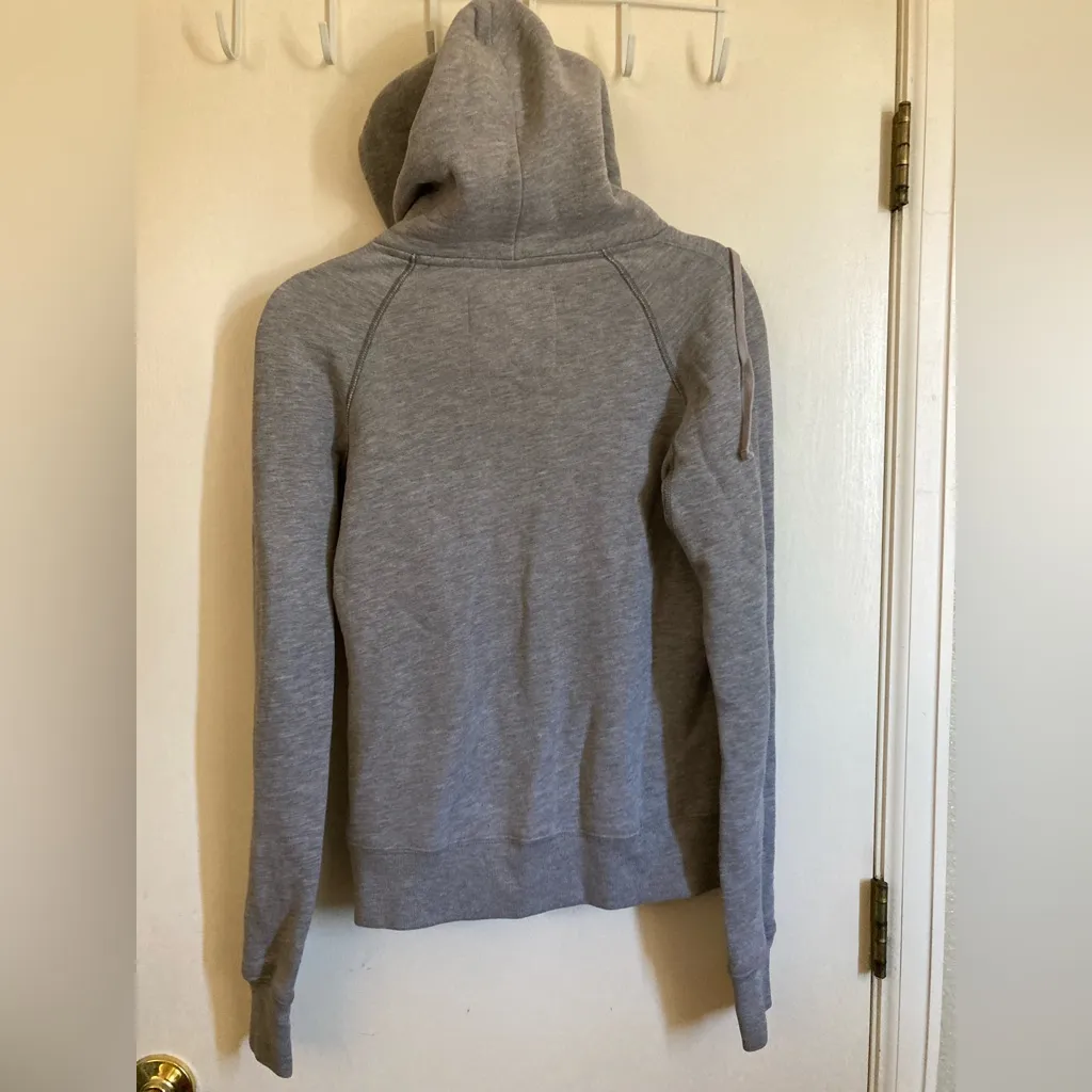 Abercrombie Vintage Gray with Patch Hoodie #W - Image 8