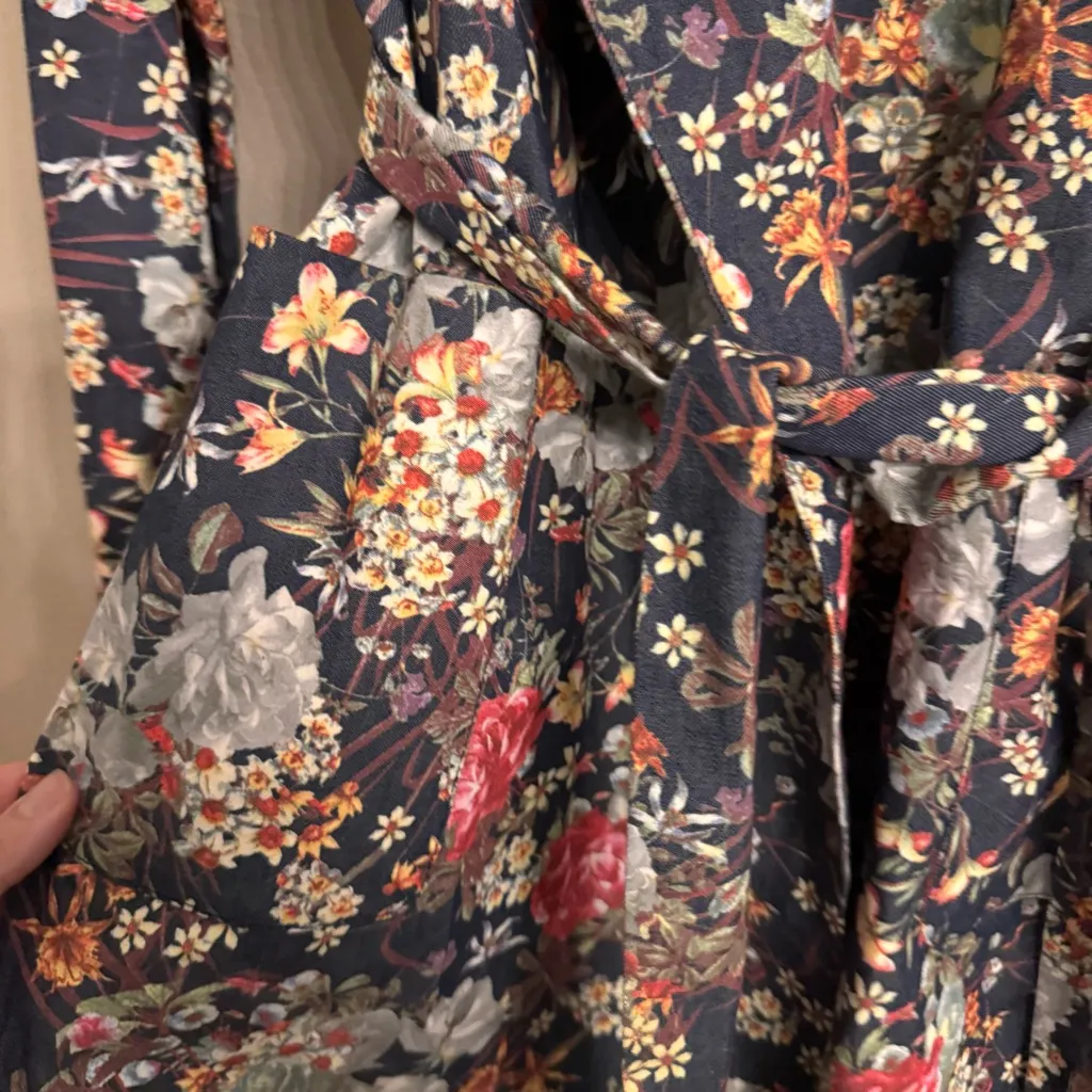 LINE & DOT Floral Trenchcoat‎ - Image 6