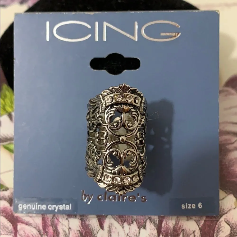 Icing by Claire’s Ring Genuine Crystal size 6 - Image 4