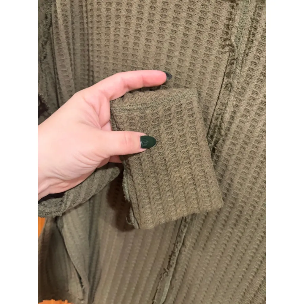 We The Free Free People Olive Green Waffle Knit Hooded Cropped Top XS - Image 6