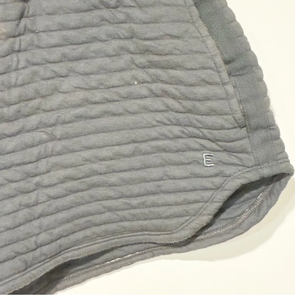 Everlane Grey The Organic‎ Cotton Quilted Short in Slate Size Small Pull On - Image 3