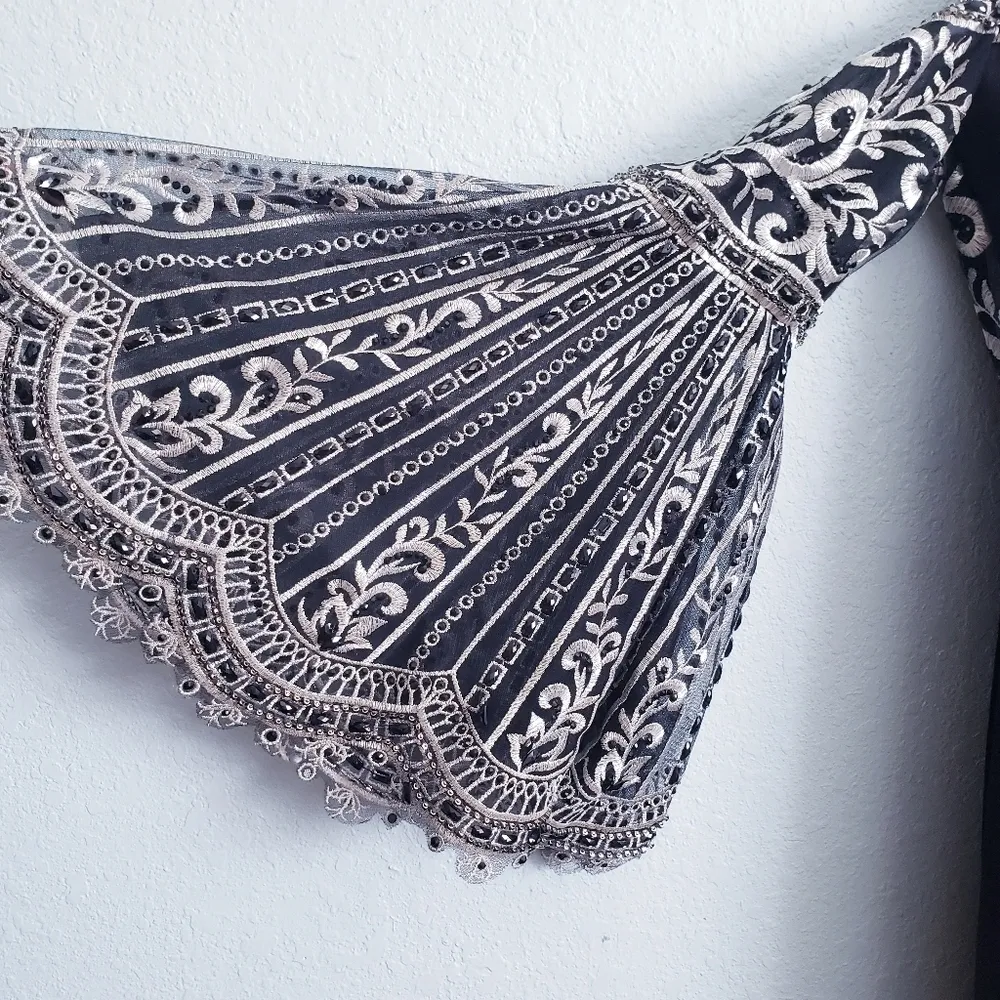 Ellie Wilde Mon Cheri Black Embroidered Bellsleeve Cold Shoulder Gown Prom Dress - Image 8