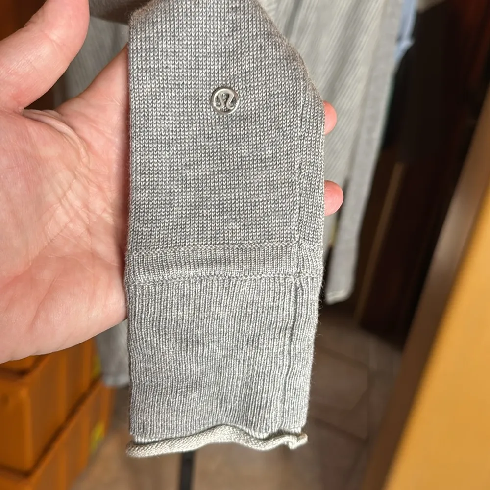 Lululemon Iconic Sweater Wrap Heathered Medium & Light Grey Size Small / Medium - Image 9