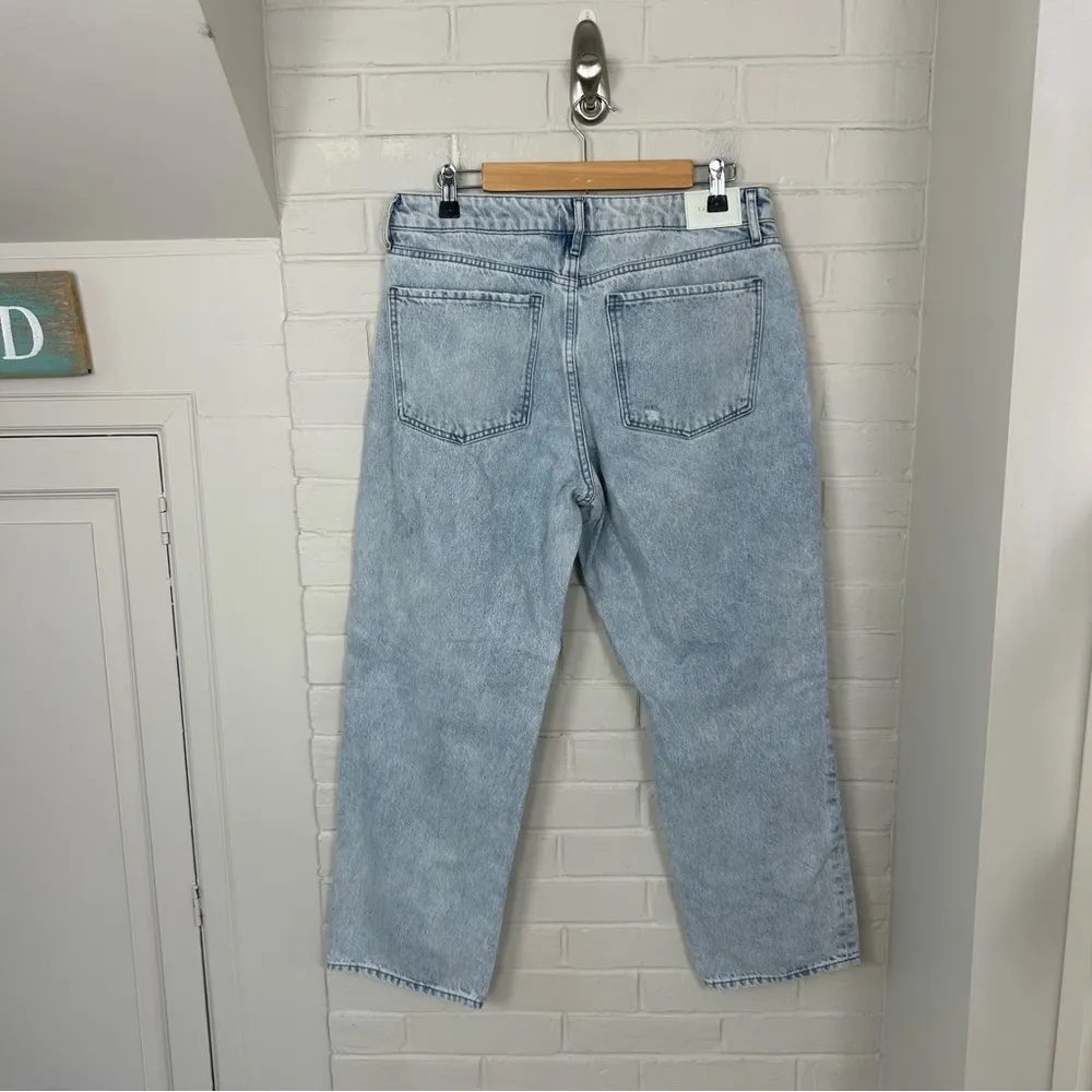 Express Boyfriend Mid Rise Distressed Jeans Size 10 - Image 9