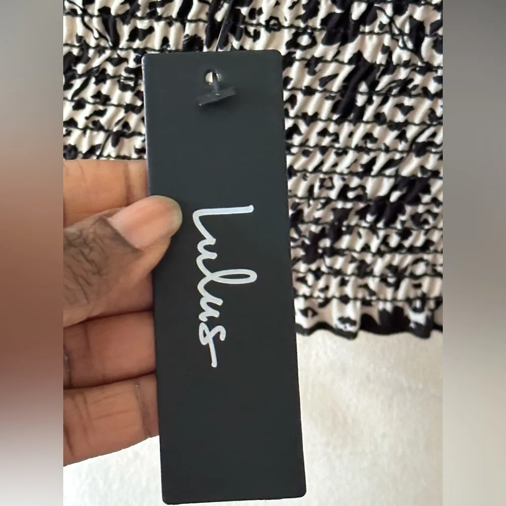 Lulus beneath the sun ruched elastic crop top tie black white NWT Size XS - Image 8