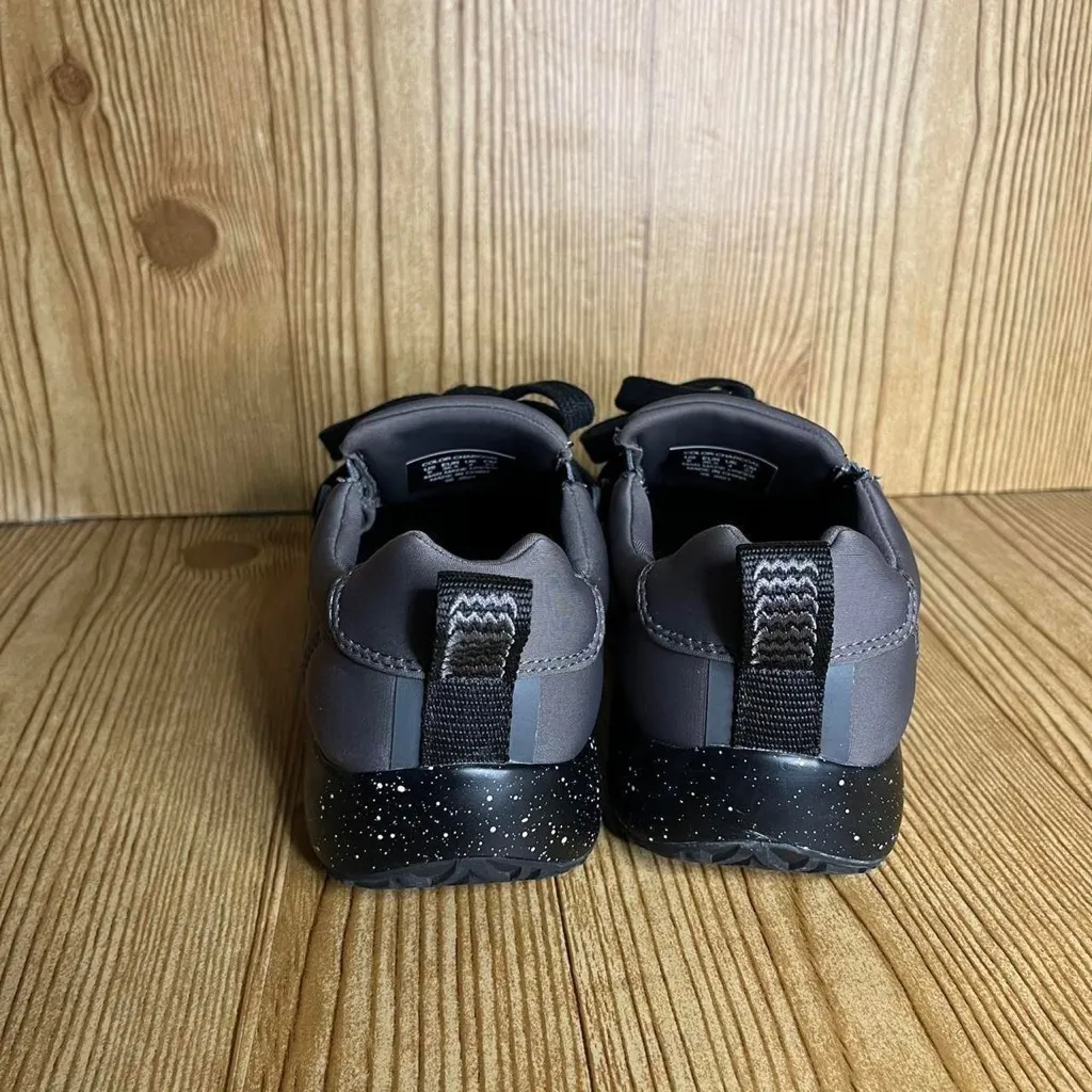 Snibbs spacecloud work shoes sneakers charcoal lace up slip on grey
Women’s 6 Gray - Image 3