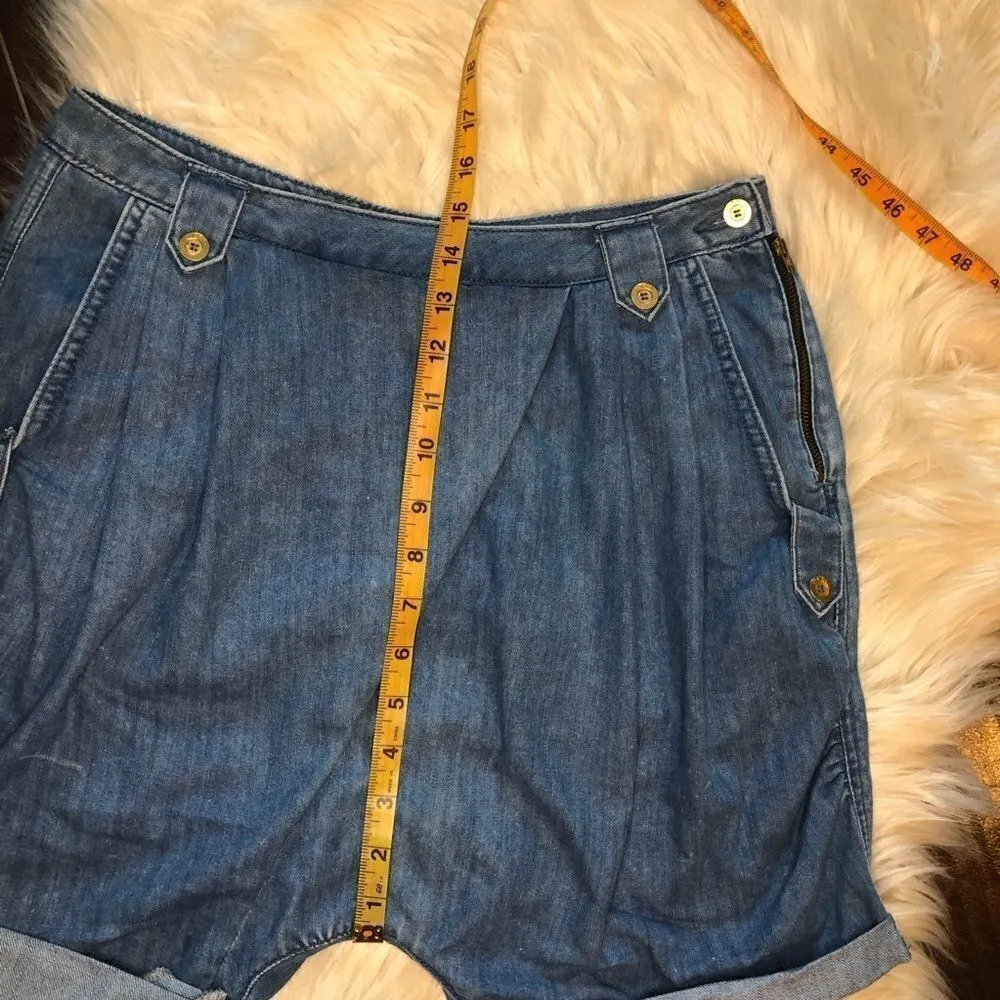 Topshop moto denim shorts size 6 - Image 9