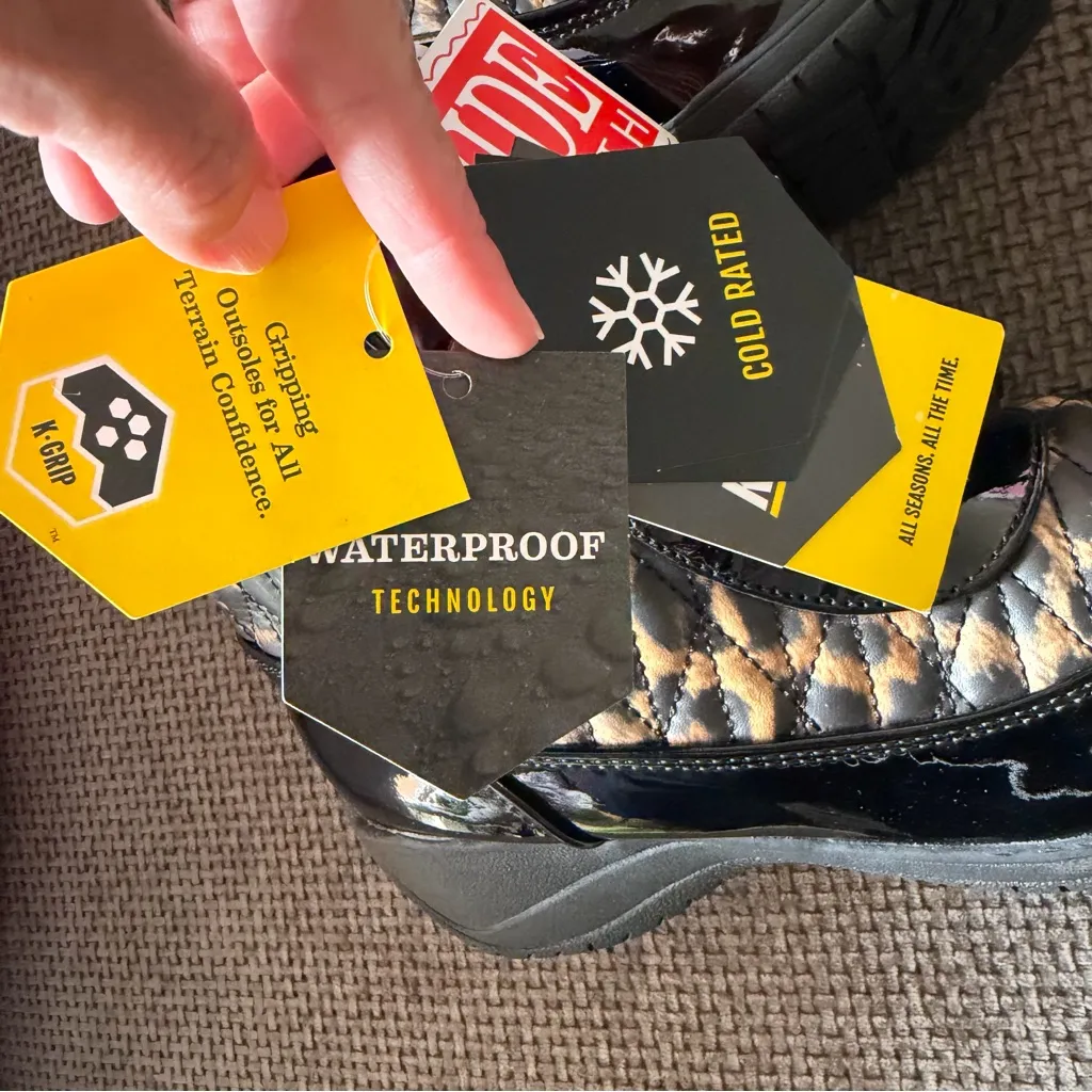 Khombu Molly Waterproof Leopard Print Snow Boots Wide 5W Thermolite Winter Boot - Image 7