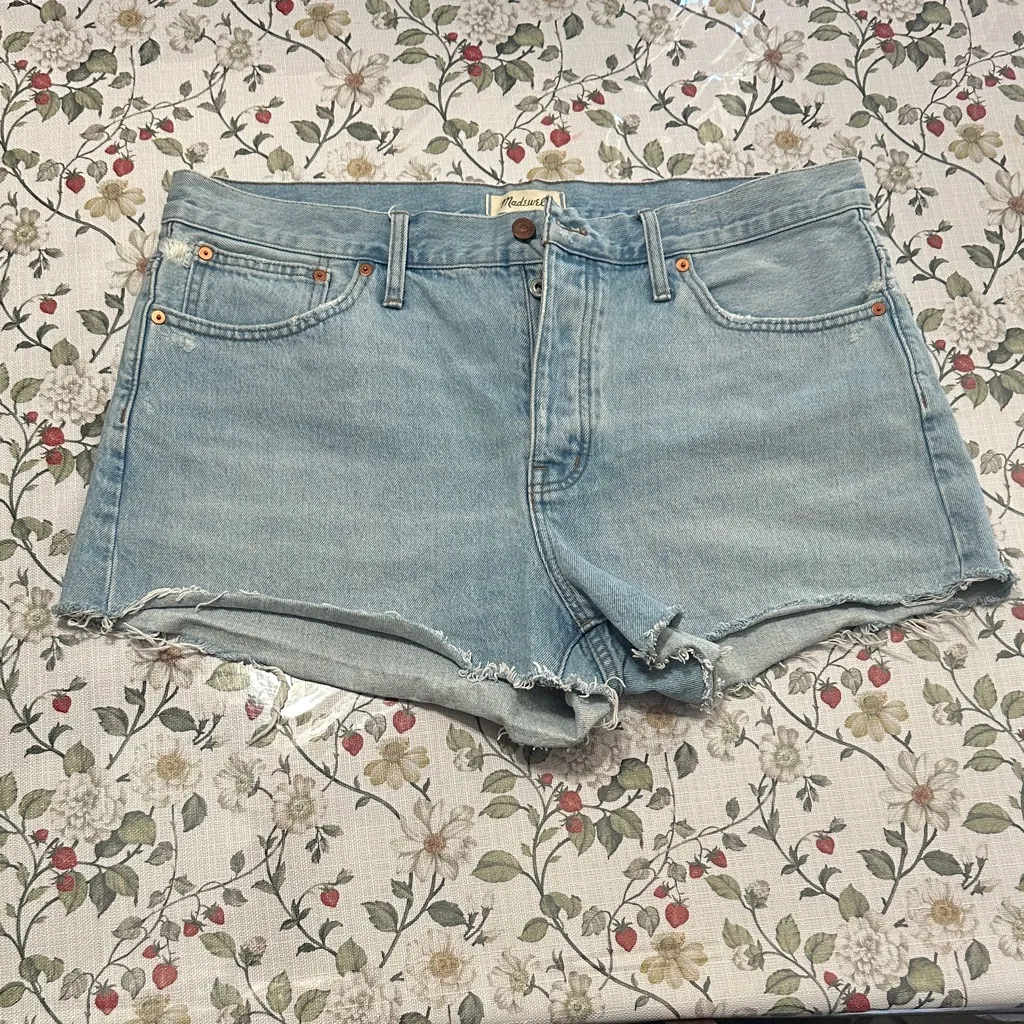Madewell Relaxed frayed Denim cotton Shorts button fly Cedarcroft Wash Size 32 - Image 4
