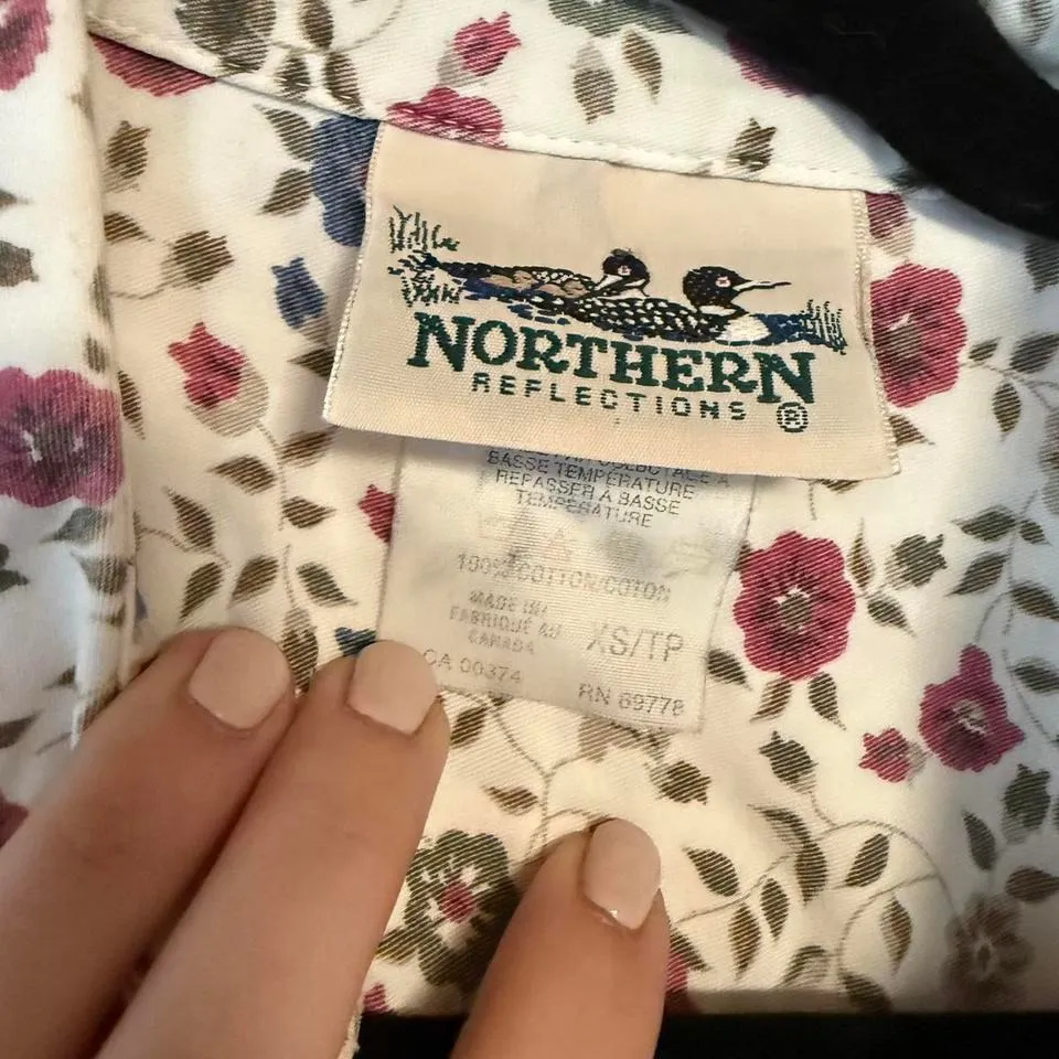 Northern Reflections Womens Floral Print Long Sleeve Button Up Shirt XS TP - Image 4