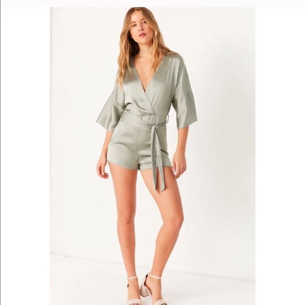 Six Crisp‎ Days Shorts Romper Size M - Image 4