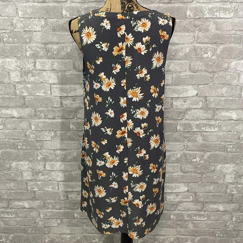 Maurices Grey Sleeveless Daisy Dress - Image 4