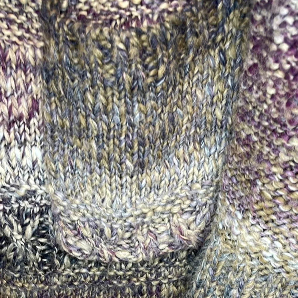 Marbled chunky knit crocheted layering open sweater with pockets and fringe - Image 16