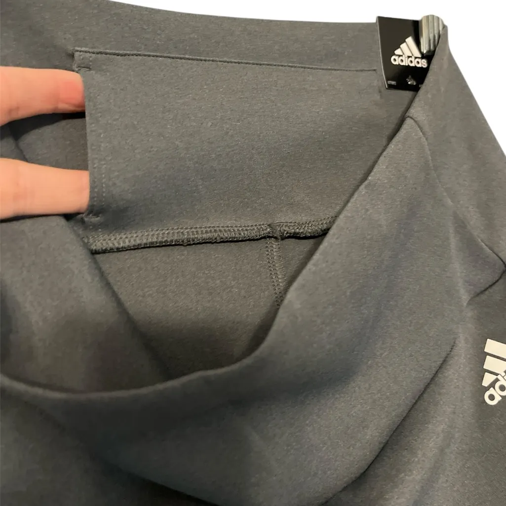 NWT Adidas Tight Fit Athletic Crops—medium - Image 5