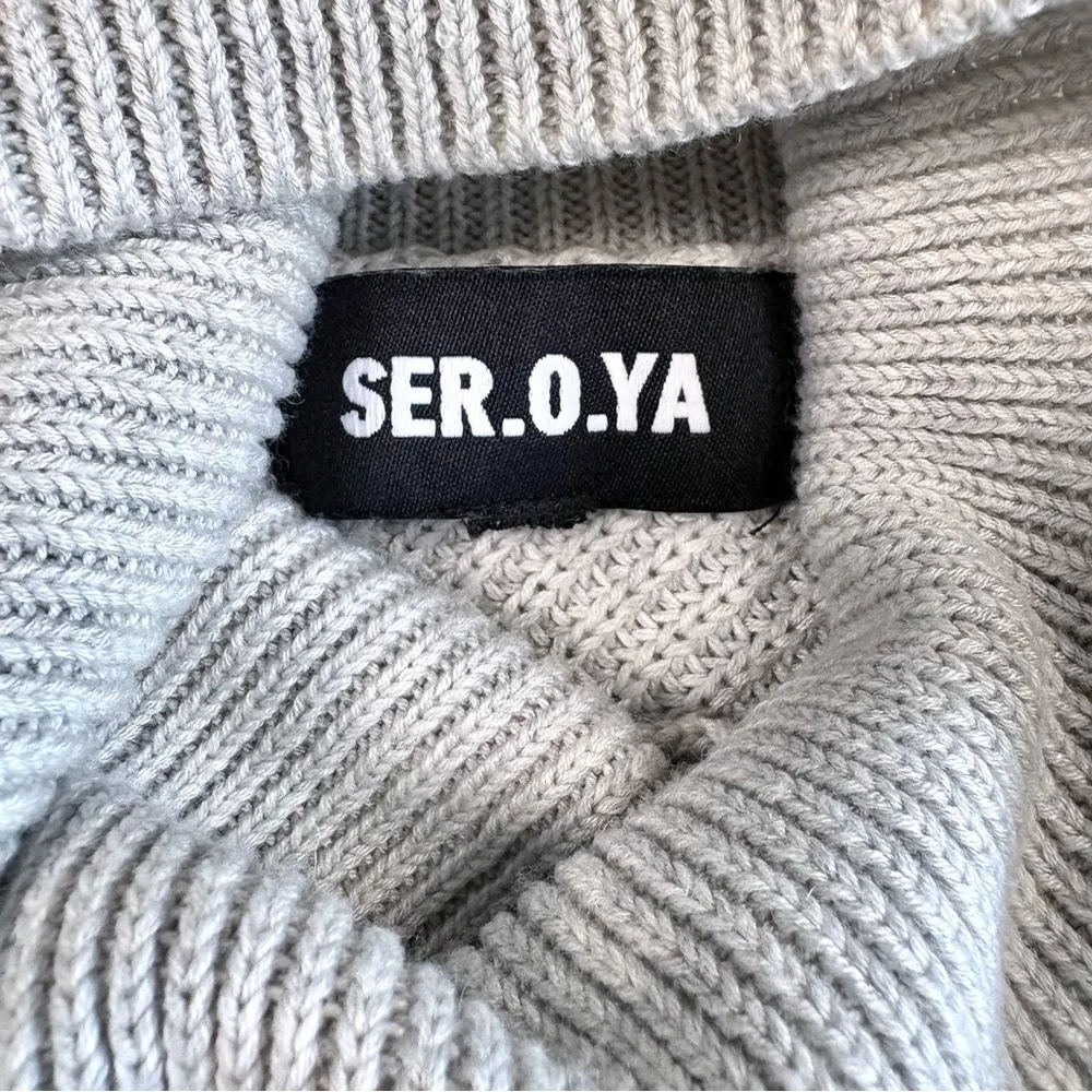 SER.O.YA Fae Distressed Turtleneck Sweater in Silver Size L - Image 12