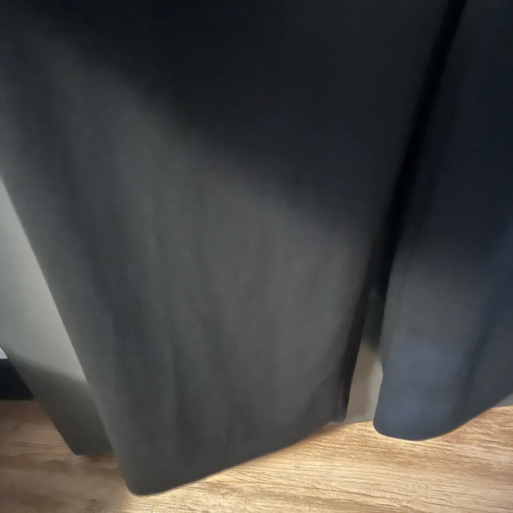 Calvin Klein Black flutter sleeve jumpsuit - belt missing - Image 4