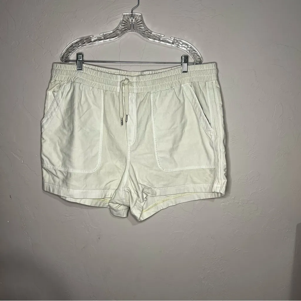 Athleta Farallon Cream Athletic Knit Pull On Shorts - Image 5