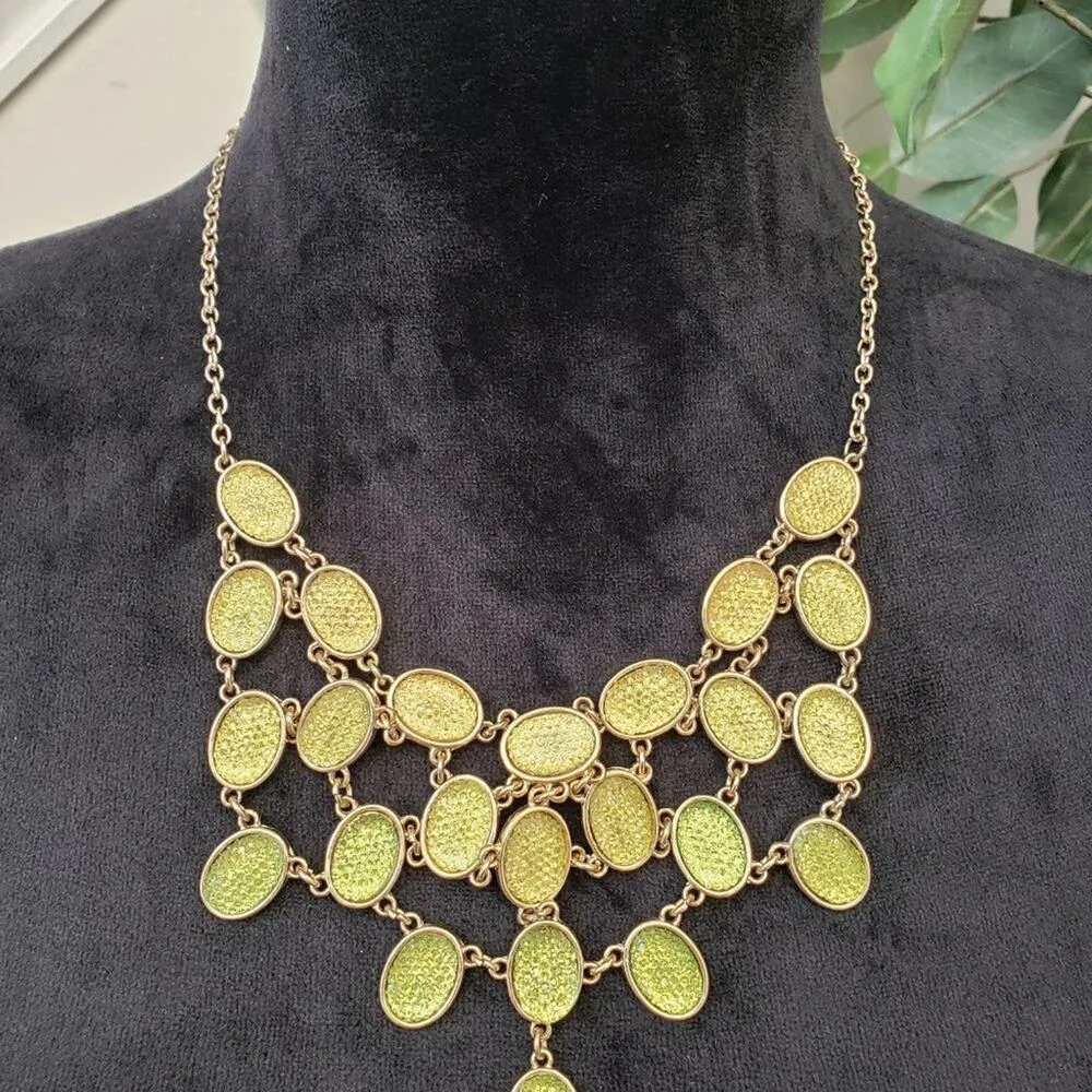 Womens Green Faceted Stones Bib Collar Necklace with Lobster Clasp - Image 2