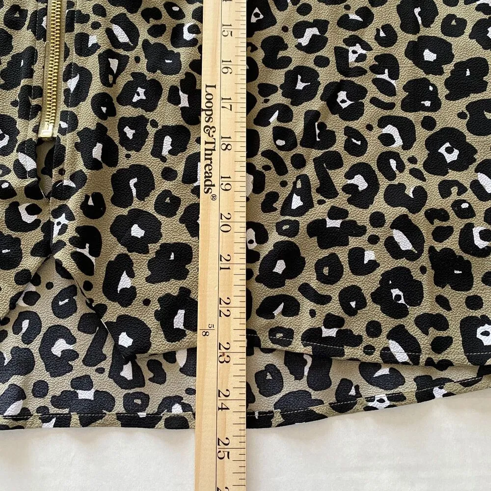 Michael Kors Animal Print Short Sleeve Belly Opening Blouse Top Sz L - Image 7