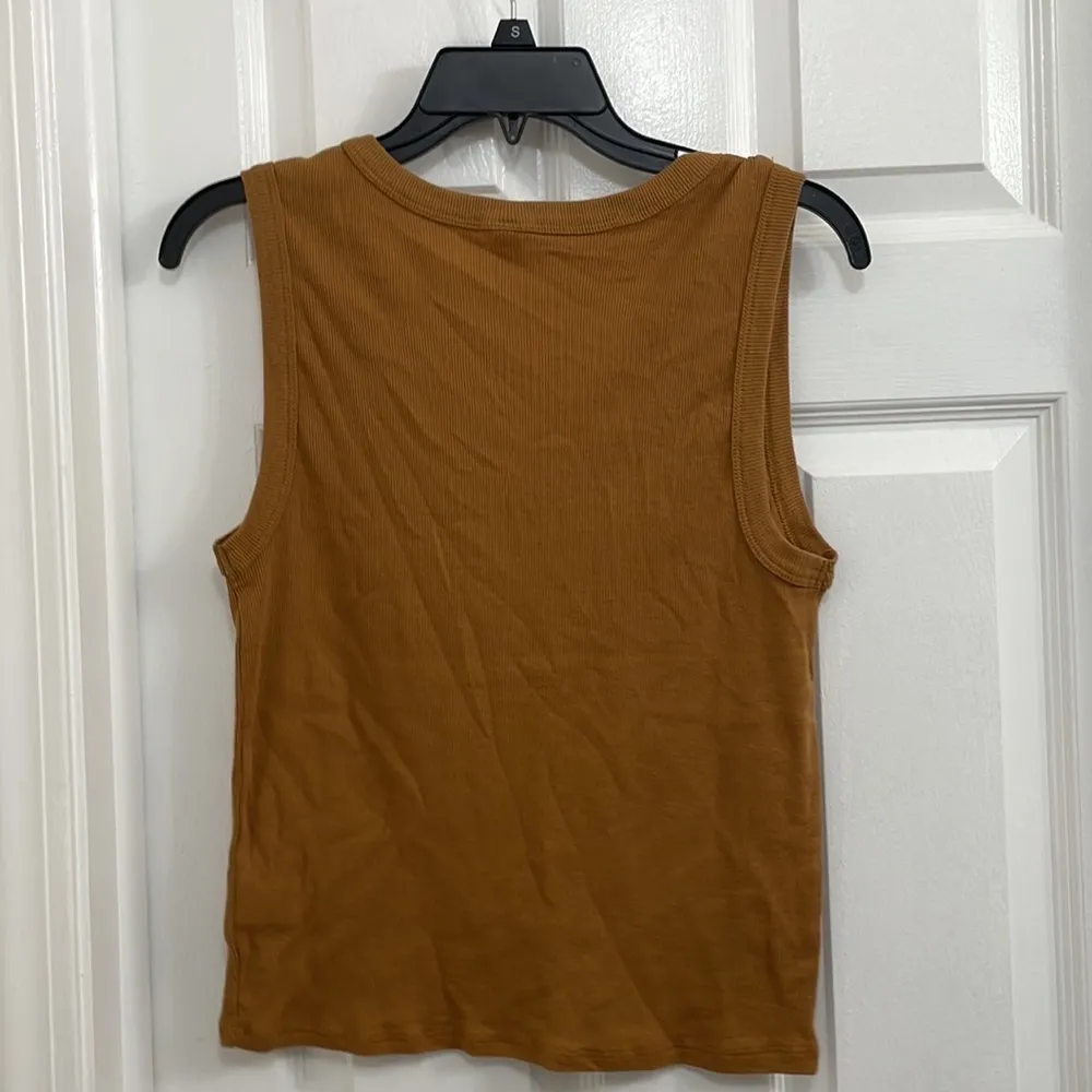 BP ribbed Crop Tank Top Size L - Image 4
