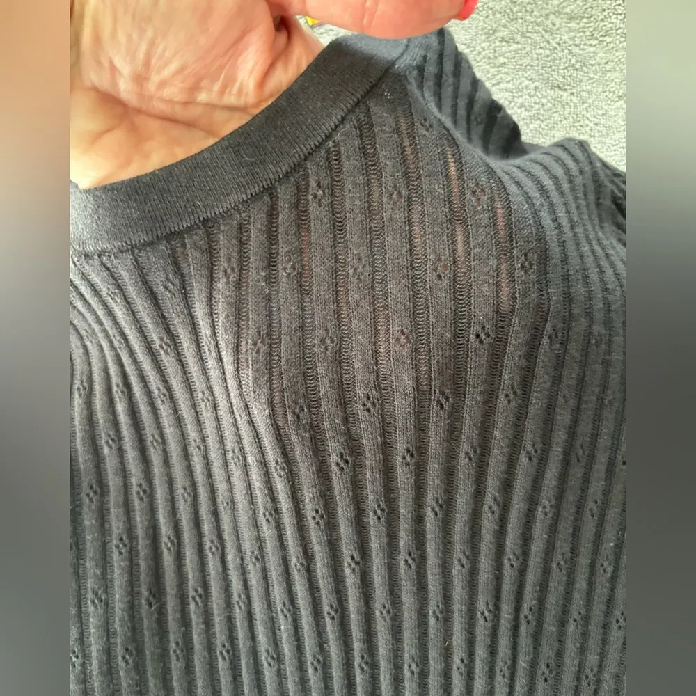 Gap Women’s Black Short Sleeve Sweater - Image 7