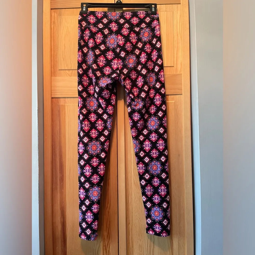 LuLaRoe Leggings One Size - Image 2
