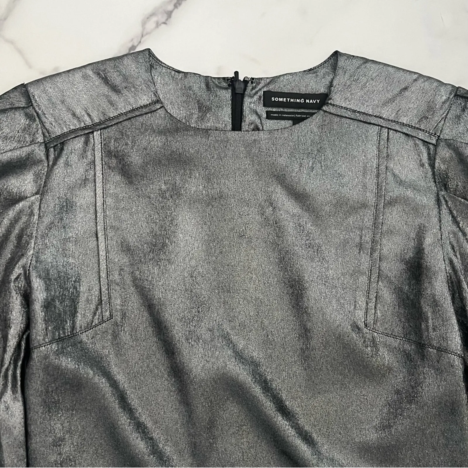 Something Navy Foil mini dress Sz Medium Silver metallic puff sleeves Rave party - Image 11