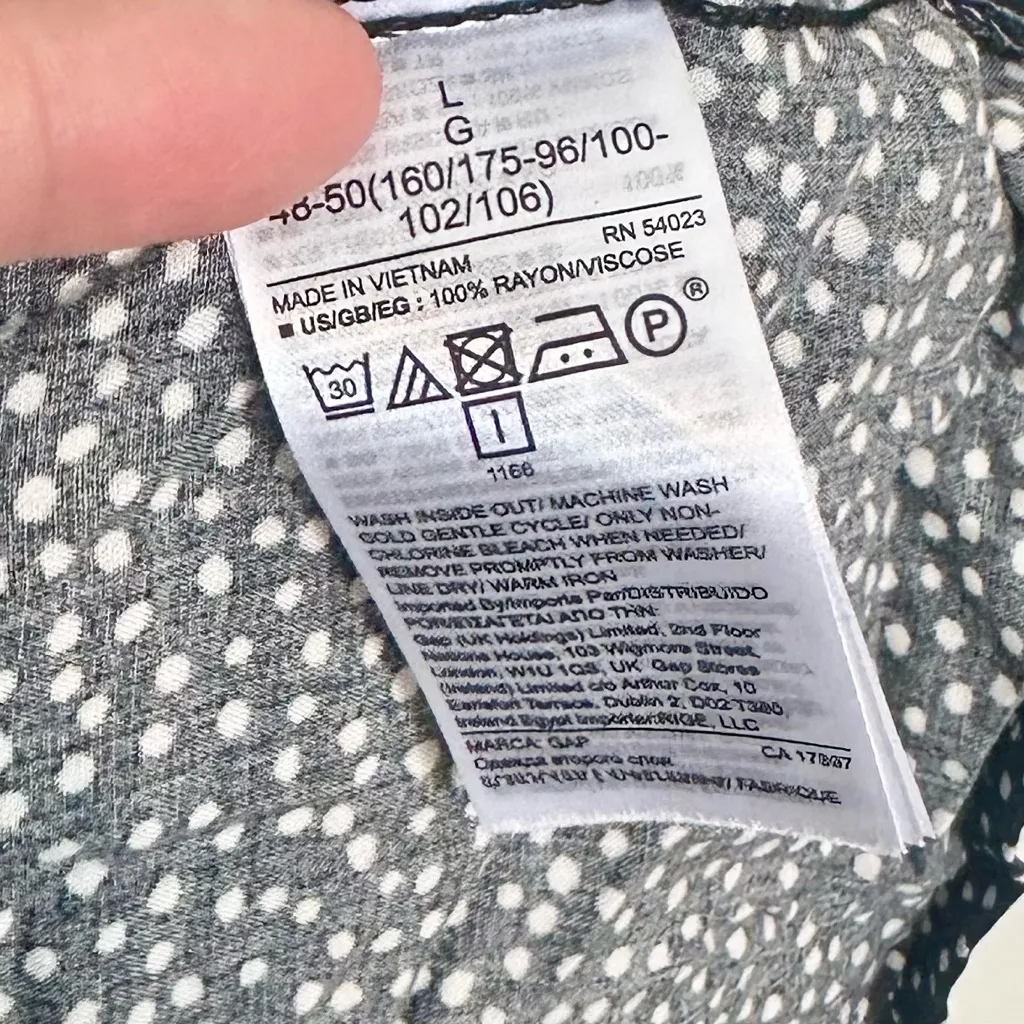 NWT GAP Black and White Polka Dot Cap Sleeved V-Neck Dress - Size: Large - Image 4