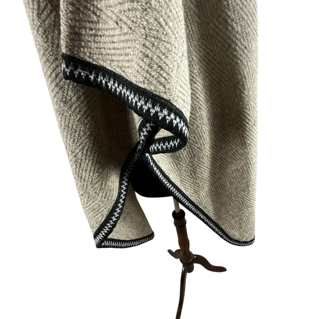Art To Wear Wool Woven Embroidered Mini Chevron Elegant Tan Women's Poncho Cape Size undefined - Image 5