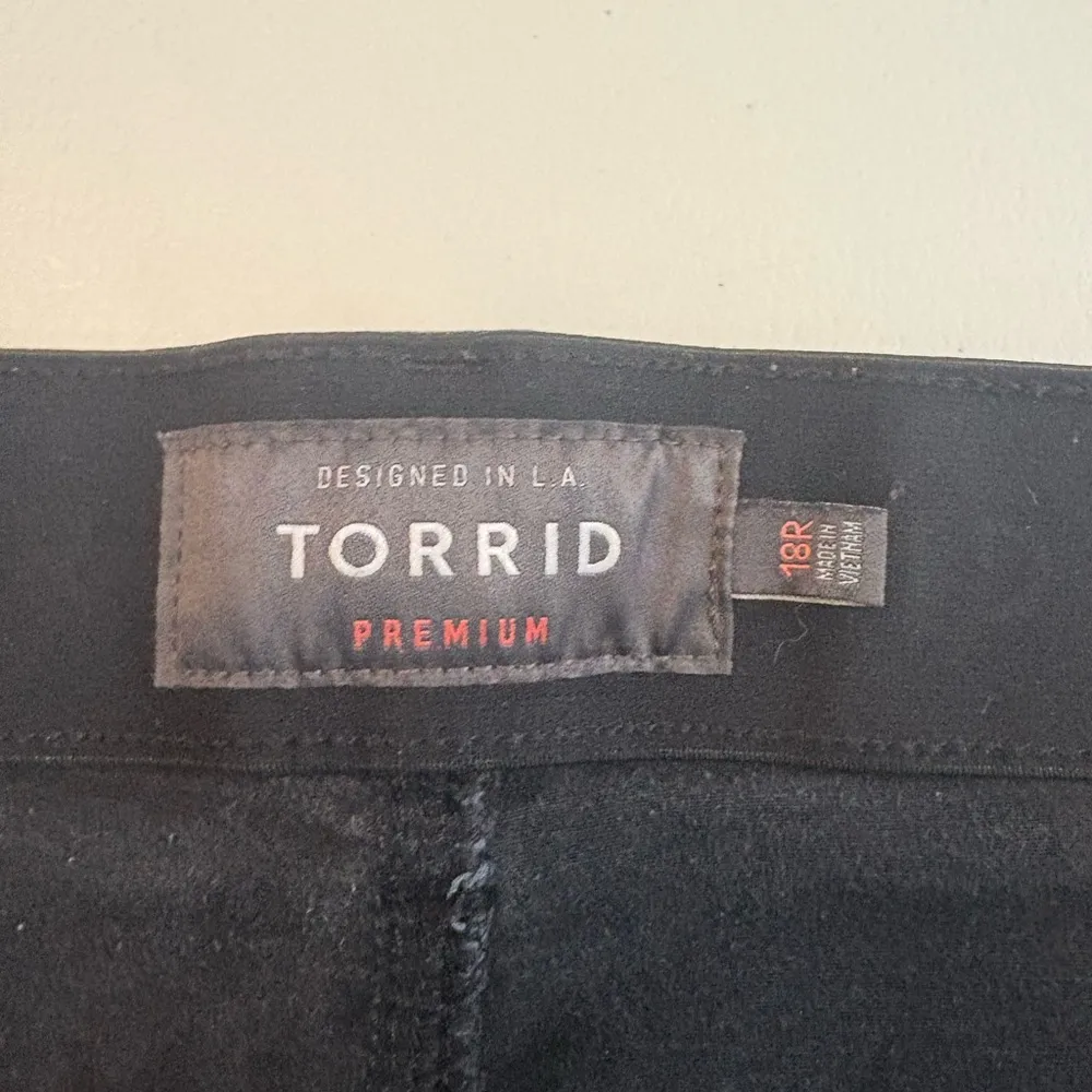 TORRID Women's Black Bombshell Skinny Premium Stretch Jean Plus Size 18 EUC 0409 - Image 12
