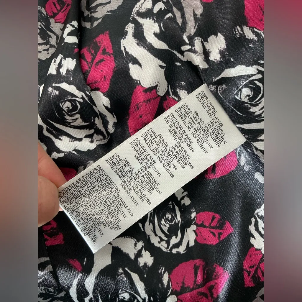 Dressy Betsey Johnson puffer coat💖 - Image 13