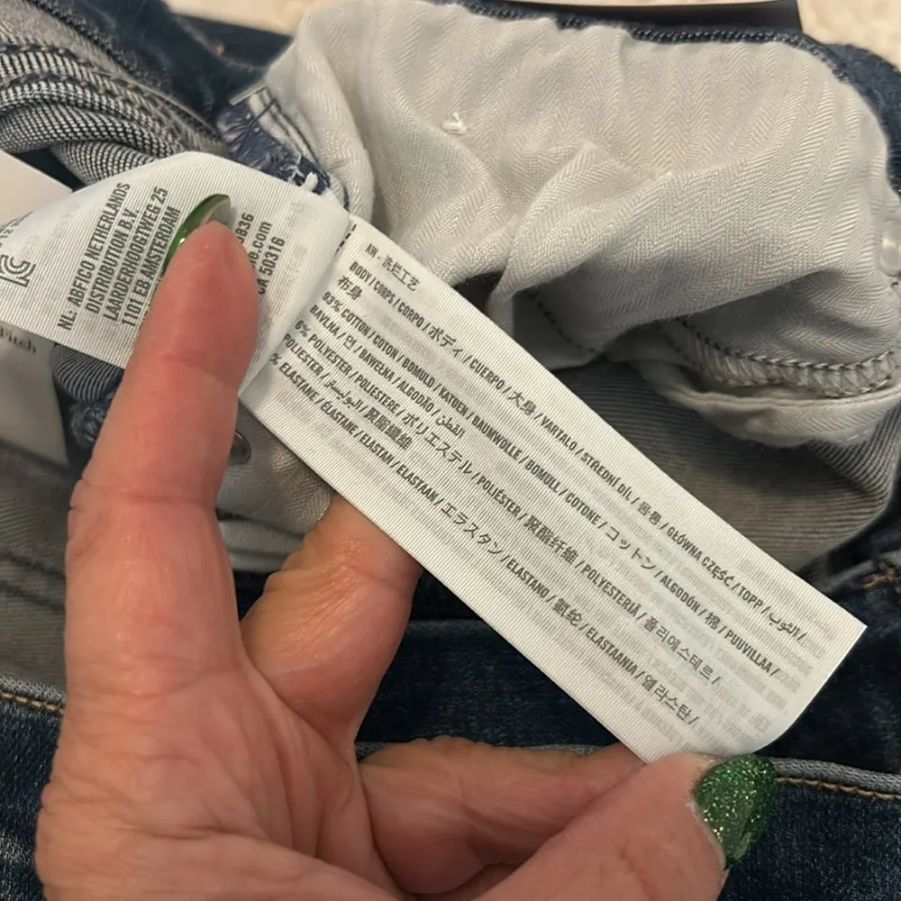 Abercrombie & Fitch The Flare Ultra High Rise Jeans - Image 10