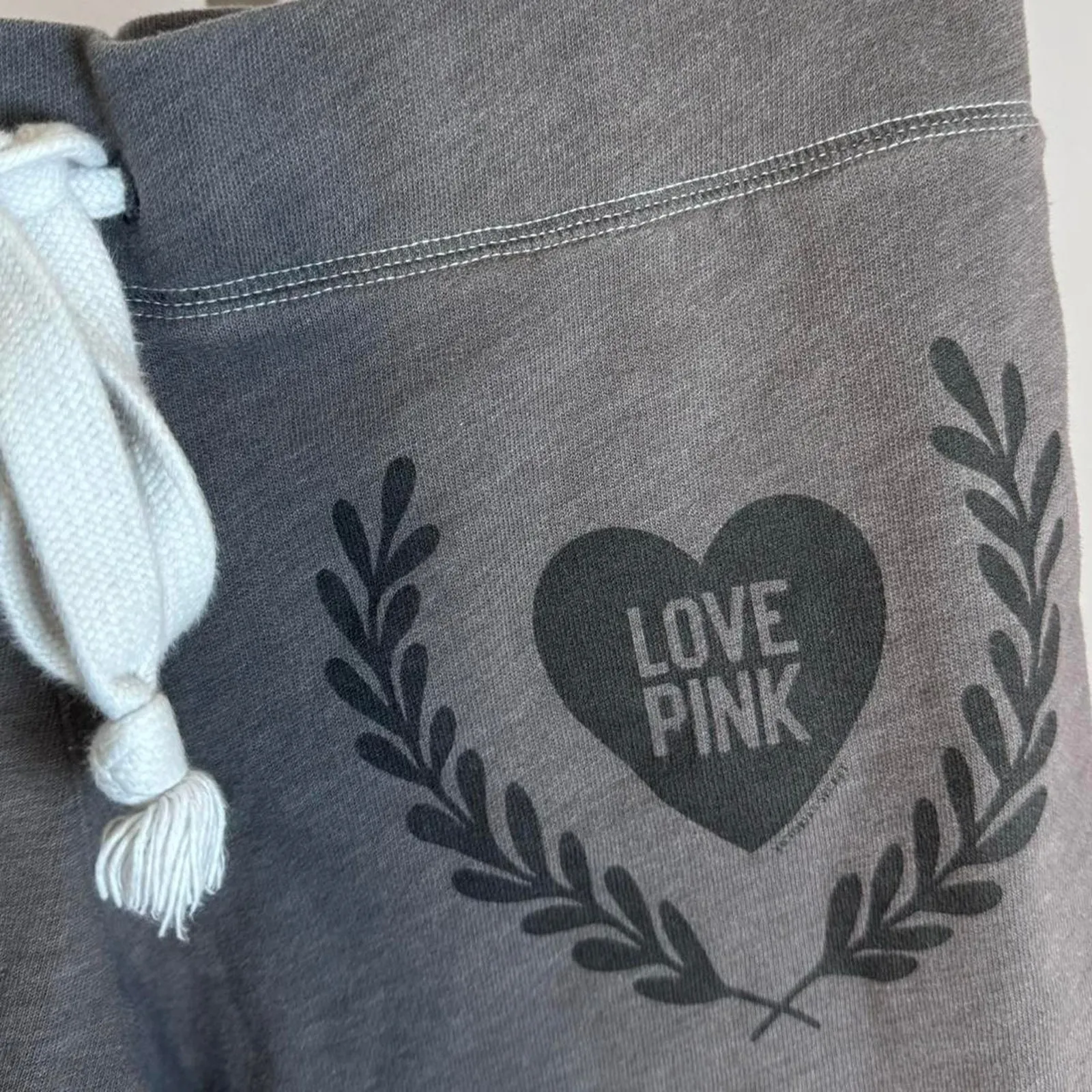 Victorias Secret Pink 2010s Sweat Shorts Mid Gray Rise Small - Image 3