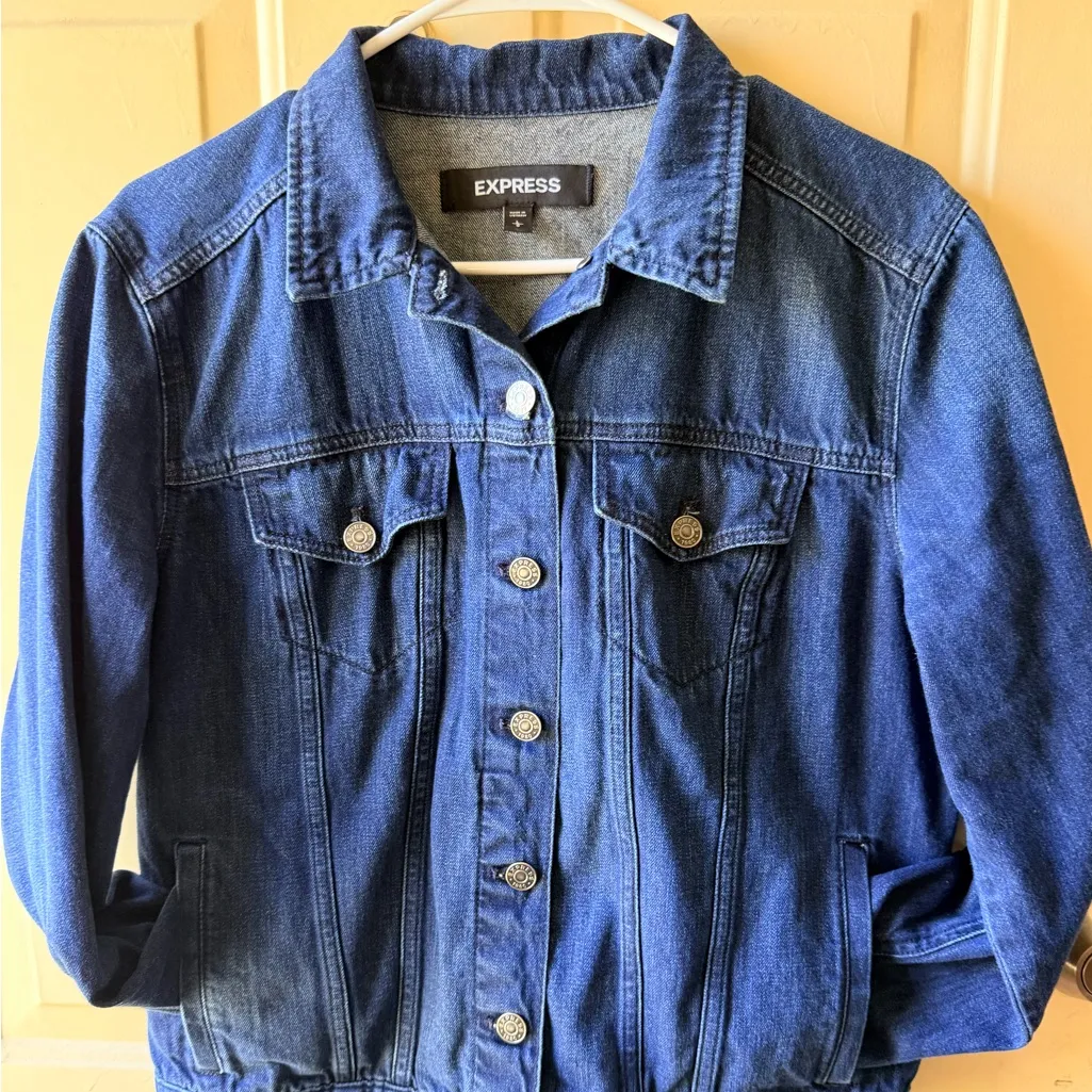 Express Women's Dark Blue Jean Jacket - Image 5