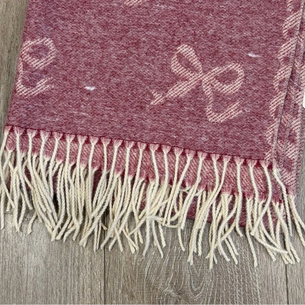 NWT Bow Pattern Fringe Scarf - Image 5