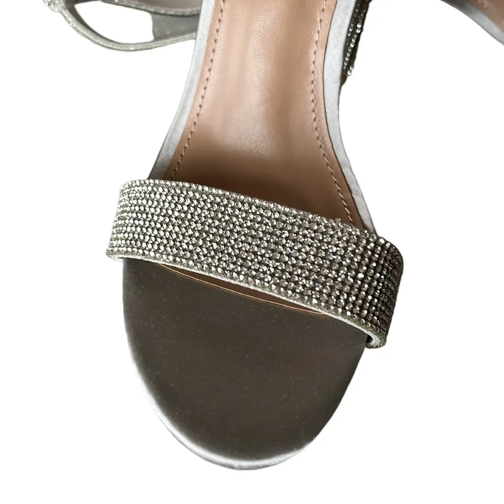 Steve Madden Women's rhinestone Carrson Dress Sandal - Image 10