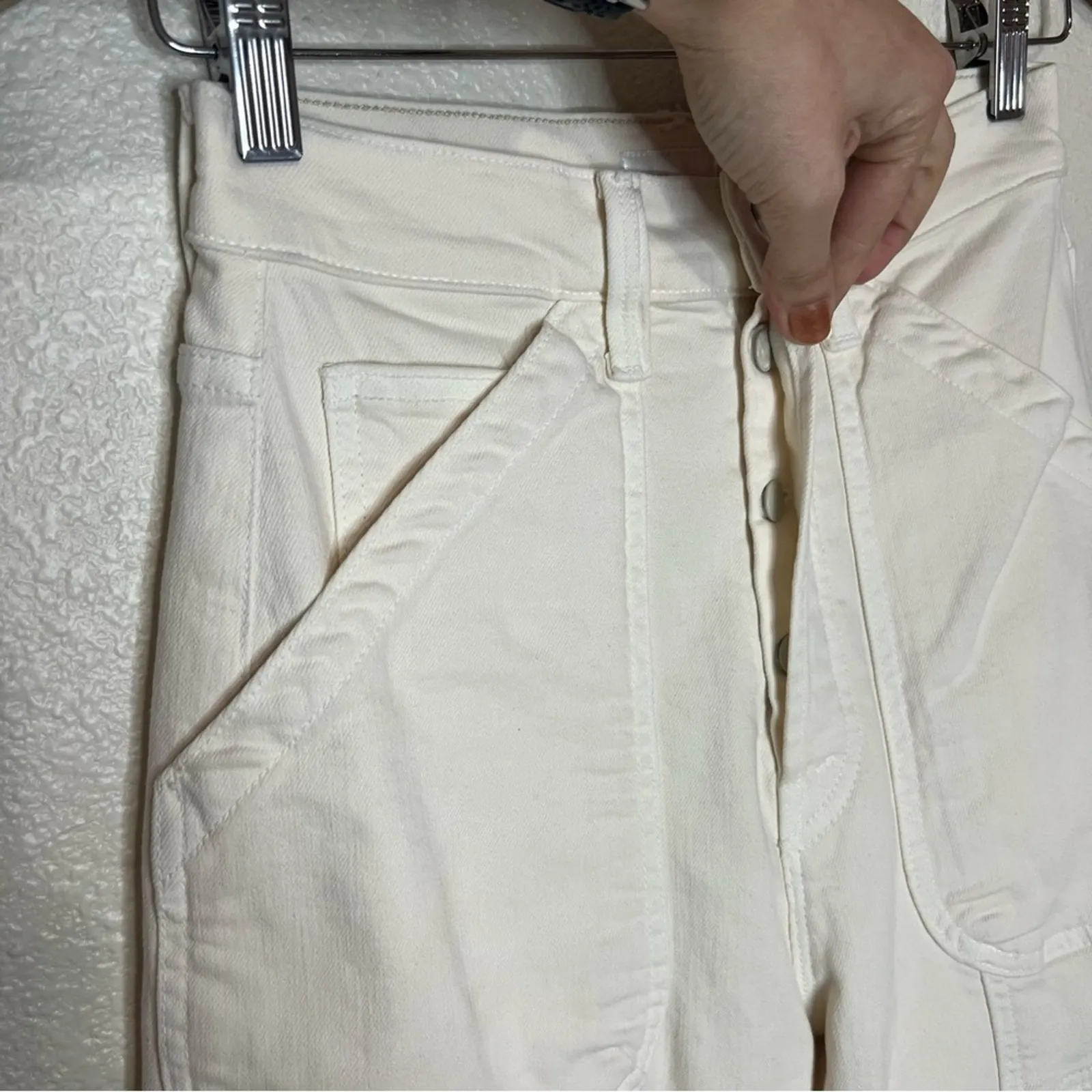 MOTHER The Curbside Cargo Flood Jeans in Egg Eggnog Cream NEW 26 White - Image 6