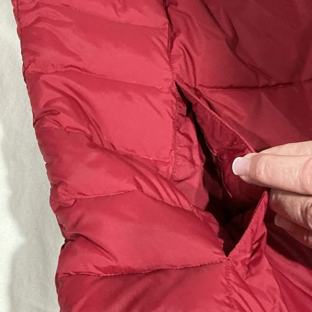 Woman’s Lands End Size X Small Vest Puffer Down Quilted Light Weight Red - Image 6