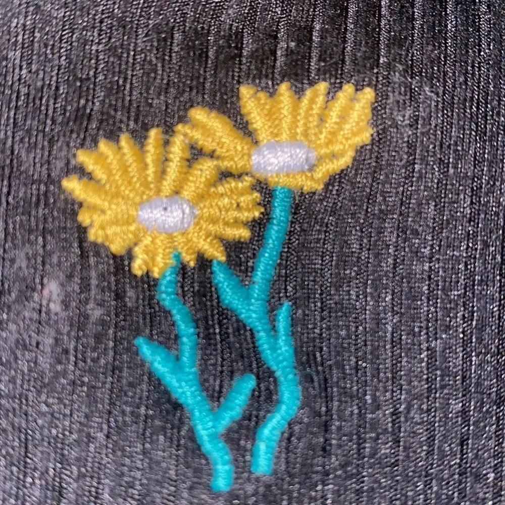 ✨ Sunflower Embroidered Crop Tank Top✨ - Image 7