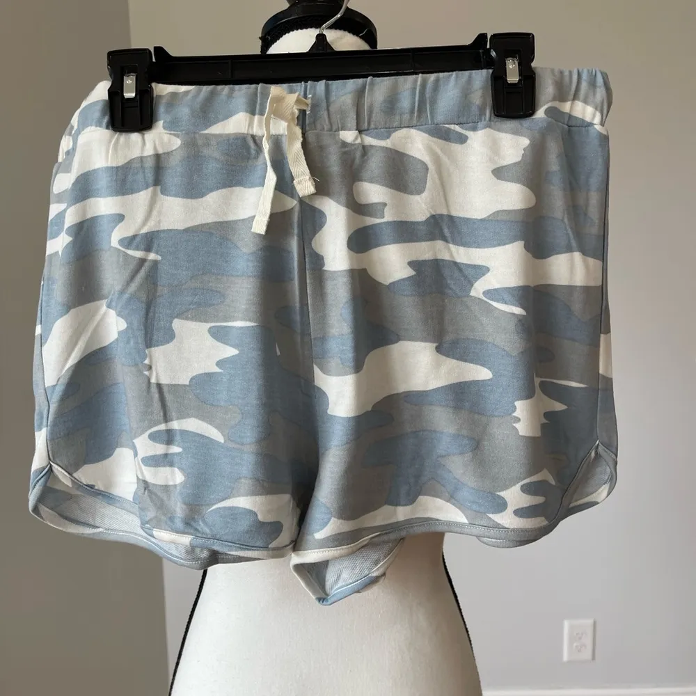 Comu Blu 2 piece set camouflage tank and shorts drawstring new with tag size XL Blue - Image 6