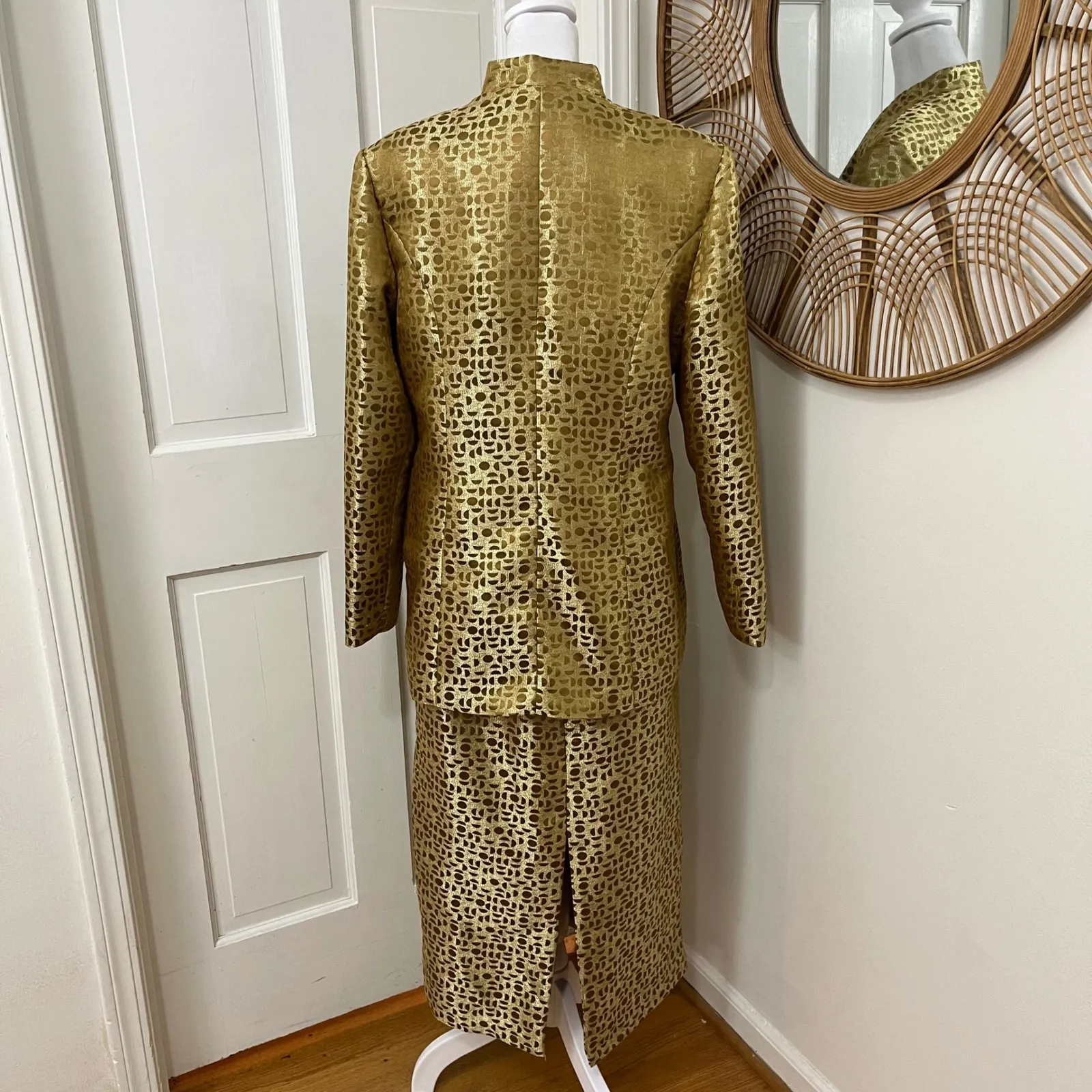 TERRAMINA Sz 12 Gold Brocade Blazer Jacket Skirt Suit Church Evening Modest - Image 4