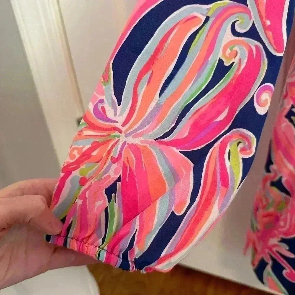 Lilly Pulitzer Elsa Sunny Should Silk Top in Banana Flambé Print - Size XS - Image 4