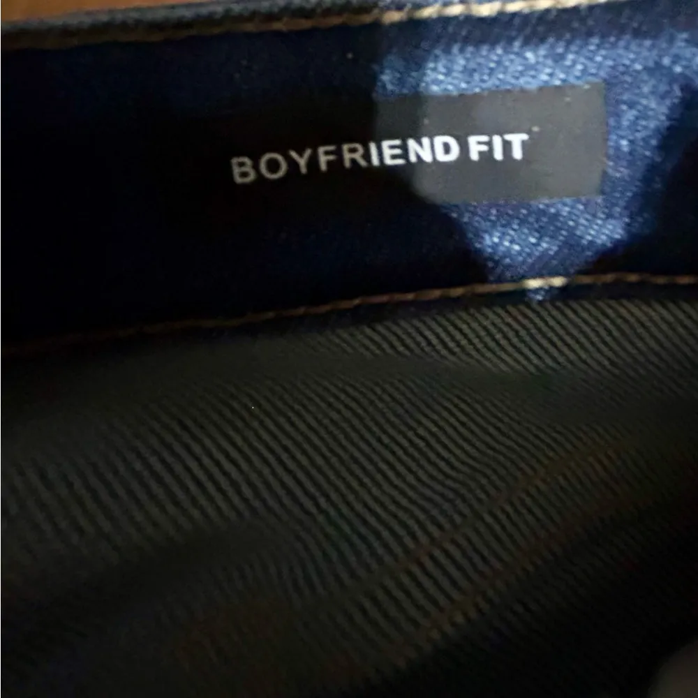 NWOT plus ladies Judy Blue distressed dark wash denim skinny boyfriend fit 15/32 - Image 5